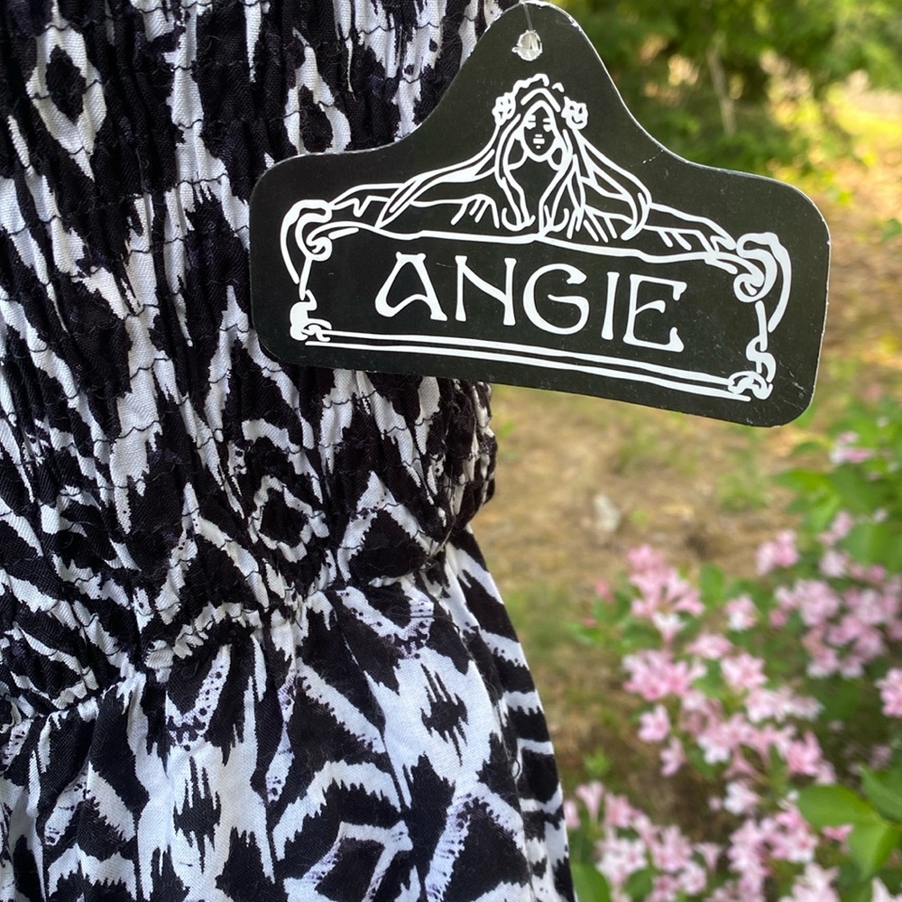 NWT Angie Wide Leg Jumpsuit size medium - Picture 3 of 9